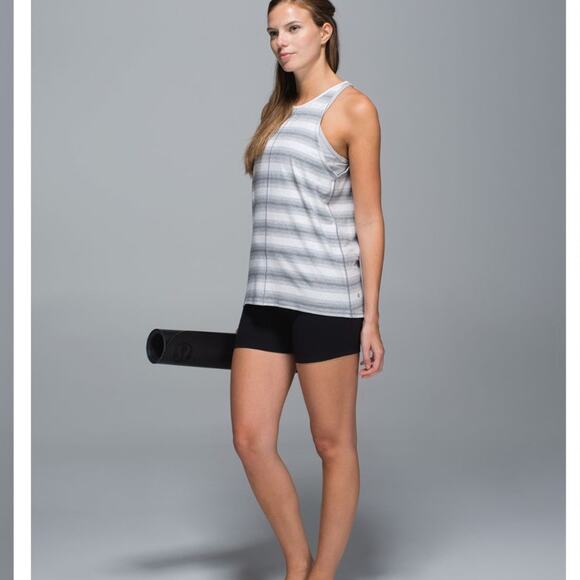 Lululemon Find Your Zen Tank Size 4 - Picture 10 of 12